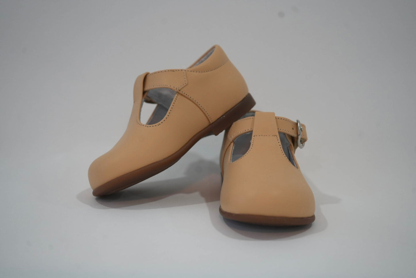 Vanilla Leather Pepito
