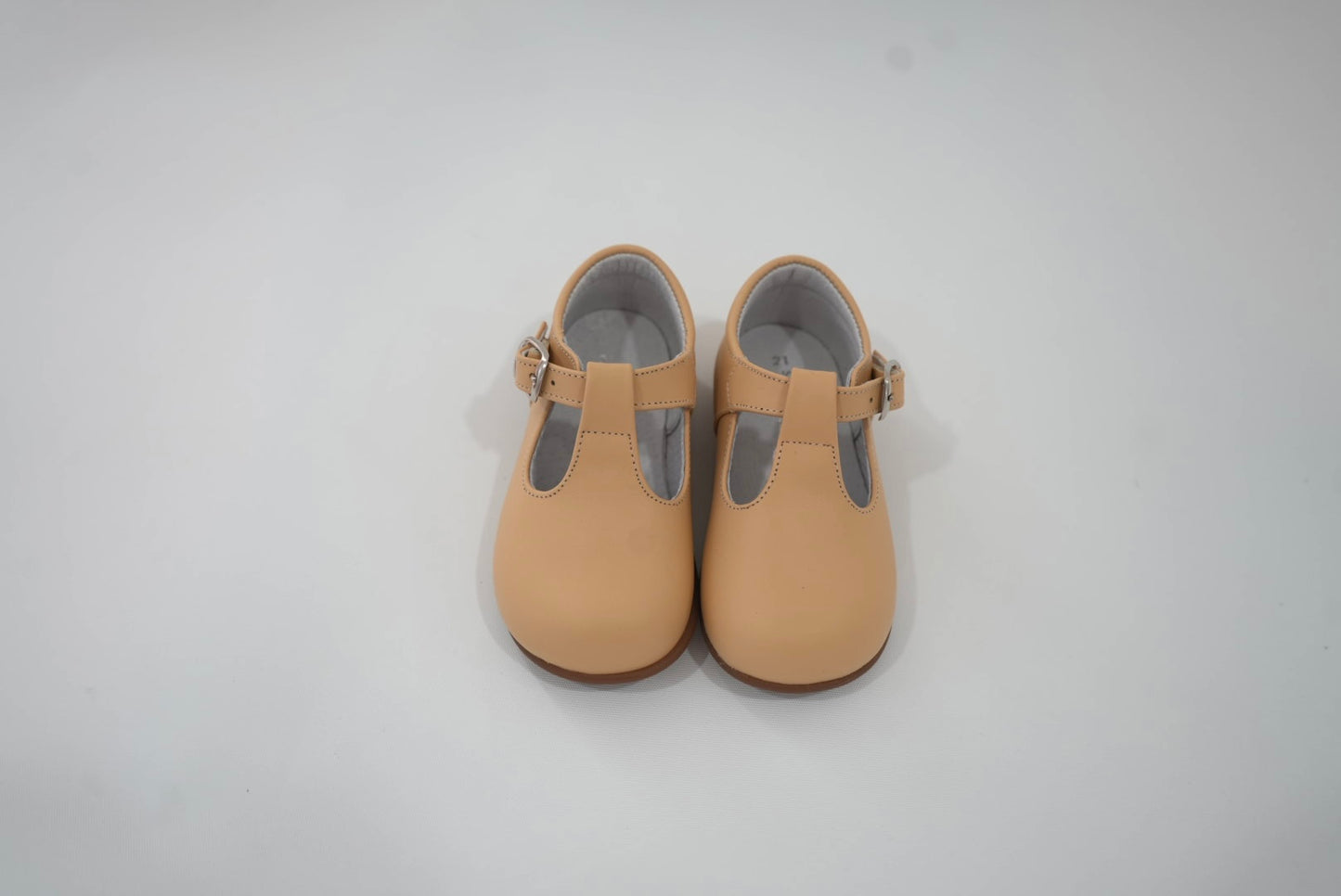 Vanilla Leather Pepito